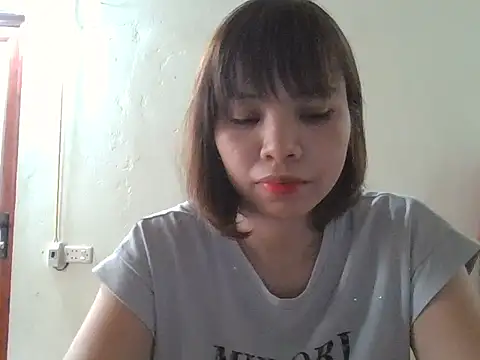 Snapshot of Angela-Eira chatting on 10-09-25, 09:07 Angela-Eira online show from 10-09-25, 09:07