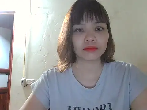 Snapshot of Angela-Eira chatting on 10-10-25, 08:52 Angela-Eira online show from 10-10-25, 08:52