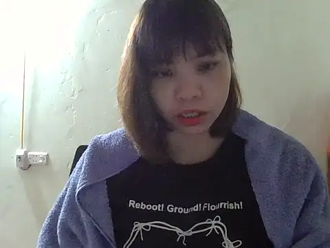 Snapshot of Angela-Eira chatting on 10-29-25, 09:27 Angela-Eira online show from 10-29-25, 09:27