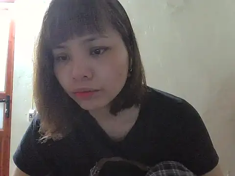 Snapshot of Angela-Eira chatting on 11-08-25, 09:13 Angela-Eira online show from 11-08-25, 09:13