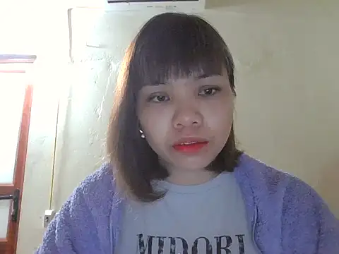 Snapshot of Angela-Eira chatting on 11-17-25, 09:31 Angela-Eira online show from 11-17-25, 09:31