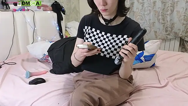 Snapshot of KawaiiNullify chatting on 01-18-26, 06:06 KawaiiNullify online show from 01-18-26, 06:06