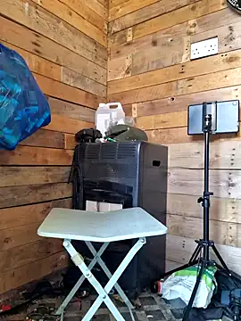 Snapshot of stinger19924 chatting on 09-24-25, 07:33 stinger19924 online show from 09-24-25, 07:33