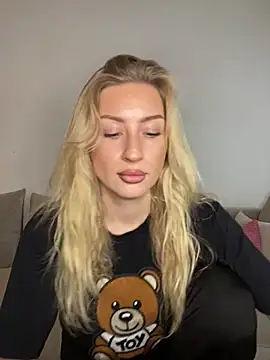 belle98 online show from 12-22-25, 11:51