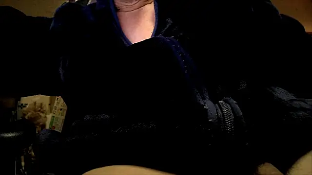 Snapshot of hidenyan02 chatting on 01-09-25, 08:03 hidenyan02 online show from 01-09-25, 08:03