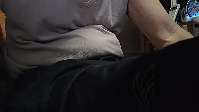 Snapshot of hidenyan02 chatting on 09-14-25, 10:58 hidenyan02 online show from 09-14-25, 10:58