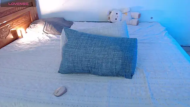 Baby Claraa online show from 03-31-26, 05:19