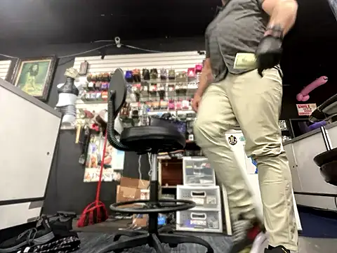 Snapshot of RawRyder8 chatting on 03-04-26, 03:23 RawRyder8 online show from 03-04-26, 03:23