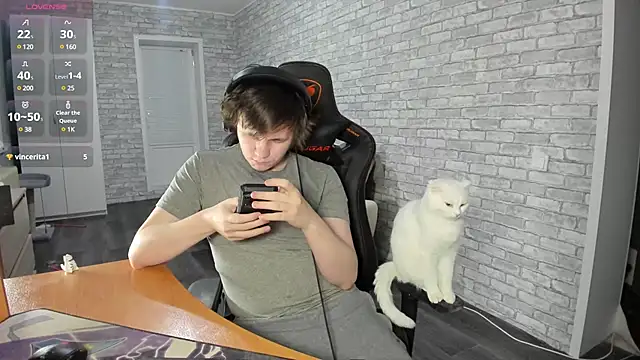 Snapshot of iliaskrislove chatting on 02-24-25, 08:03 iliaskrislove online show from 02-24-25, 08:03