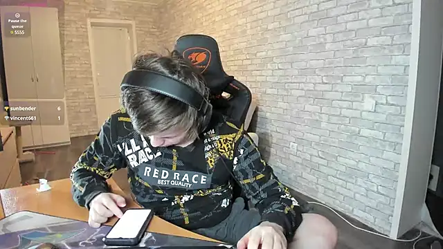 Snapshot of iliaskrislove chatting on 02-27-25, 03:37 iliaskrislove online show from 02-27-25, 03:37