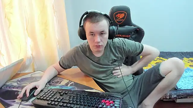 iliaskrislove online show from 10-21-25, 09:43