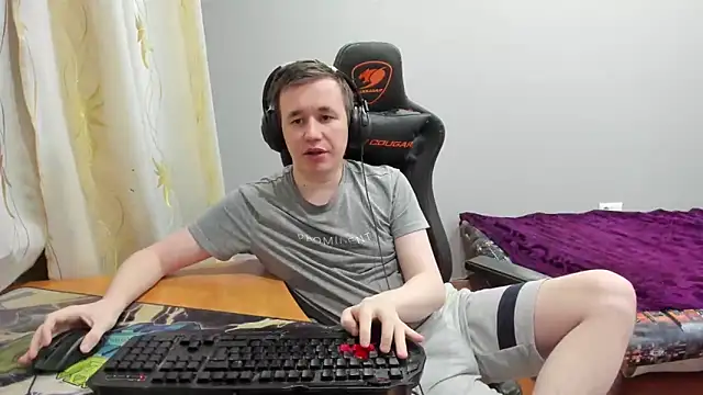 iliaskrislove online show from 12-17-25, 04:35