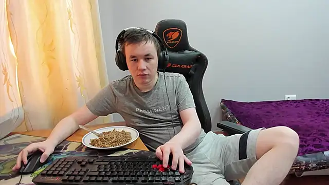 iliaskrislove online show from 12-18-25, 07:36