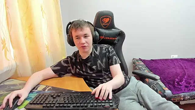 iliaskrislove online show from 12-22-25, 10:34