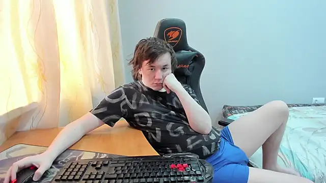 iliaskrislove online show from 04-07-26, 04:02