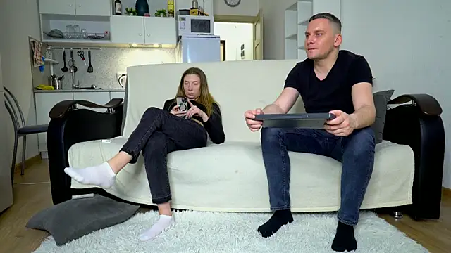 Snapshot of littlesweettifany chatting on 03-12-25, 11:20 littlesweettifany online show from 03-12-25, 11:20