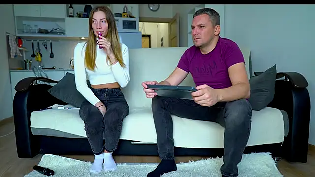 Snapshot of littlesweettifany chatting on 10-06-25, 11:18 littlesweettifany online show from 10-06-25, 11:18