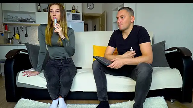 Snapshot of littlesweettifany chatting on 10-14-25, 11:22 littlesweettifany online show from 10-14-25, 11:22