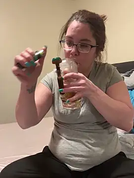 FreakNastyLacie online show from 02-19-25, 01:40