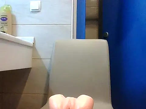 Snapshot of Fuckbyboy chatting on 02-07-25, 09:48 Fuckbyboy online show from 02-07-25, 09:48