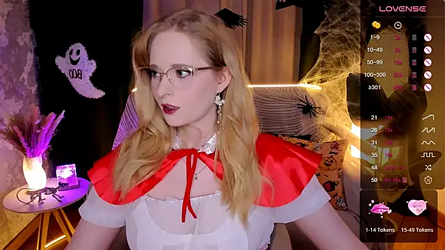 Aemilia  online show from 10-24-25, 08:33