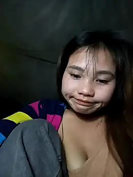 Snapshot of tamaien chatting on 12-17-24, 02:22 tamaien online show from 12-17-24, 02:22