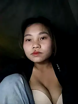 Snapshot of tamaien chatting on 01-07-25, 01:57 tamaien online show from 01-07-25, 01:57