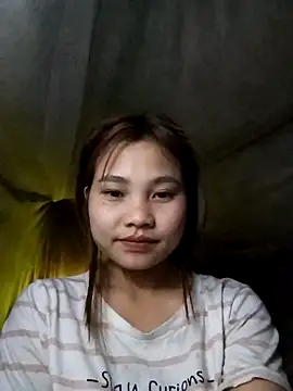Snapshot of tamaien chatting on 02-05-25, 08:11 tamaien online show from 02-05-25, 08:11