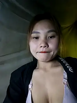 Snapshot of tamaien chatting on 02-11-25, 01:09 tamaien online show from 02-11-25, 01:09