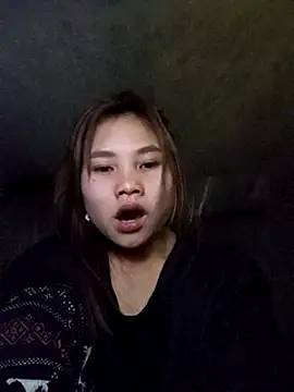 Snapshot of tamaien chatting on 02-17-25, 01:04 tamaien online show from 02-17-25, 01:04