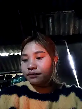 Snapshot of tamaien chatting on 03-01-25, 12:17 tamaien online show from 03-01-25, 12:17