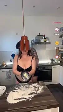 Snapshot of Sub-Mila chatting on 10-05-25, 12:14 Sub-Mila online show from 10-05-25, 12:14