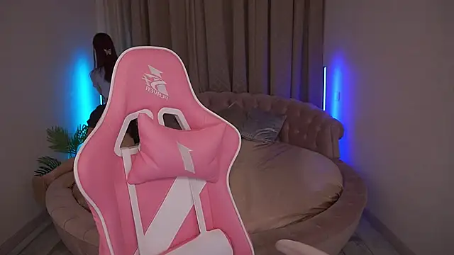 CozyMell online show from 03-07-25, 06:57