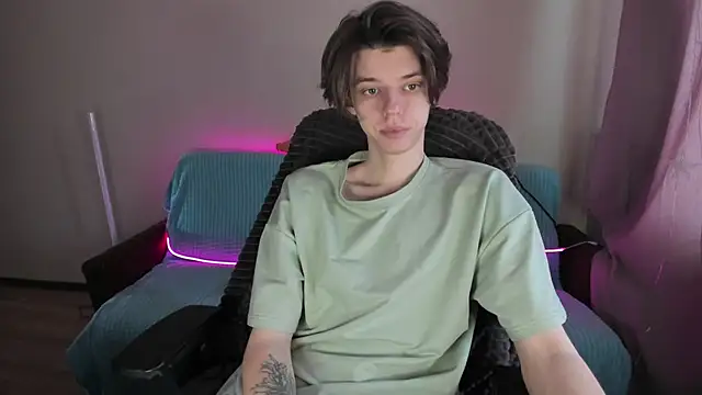 Liam sexy1 online show from 02-24-25, 07:55