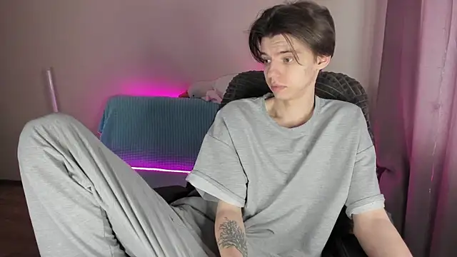 Liam sexy1 online show from 02-28-25, 07:58