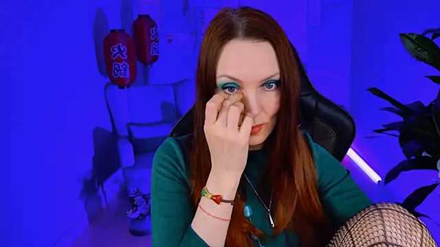 Snapshot of VandaRossi chatting on 02-05-25, 11:12 VandaRossi online show from 02-05-25, 11:12