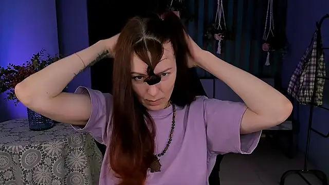 Snapshot of VandaRossi chatting on 02-14-25, 05:09 VandaRossi online show from 02-14-25, 05:09