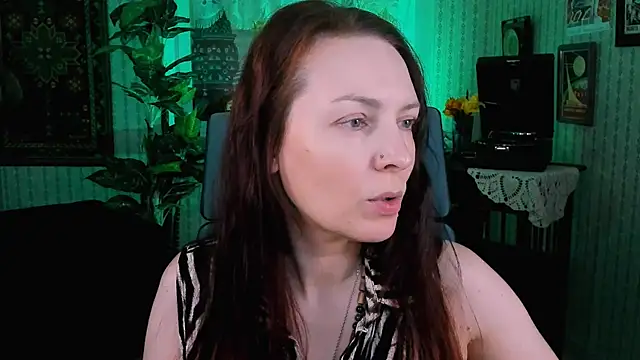 Snapshot of VandaRossi chatting on 09-13-25, 10:26 VandaRossi online show from 09-13-25, 10:26