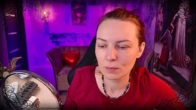 Snapshot of VandaRossi chatting on 10-14-25, 08:04 VandaRossi online show from 10-14-25, 08:04