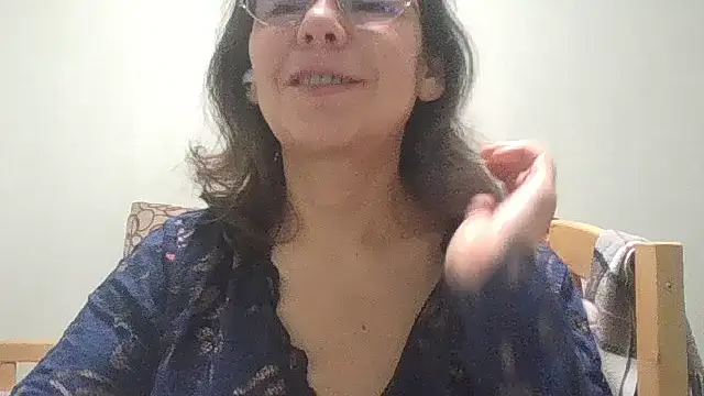 HollyJewel online show from 03-23-26, 05:17