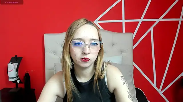 Snapshot of Liaroberts1 chatting on 01-23-25, 12:09 Liaroberts1 online show from 01-23-25, 12:09