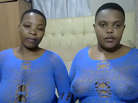 Snapshot of Xxxsluts chatting on 01-06-25, 11:20 Xxxsluts online show from 01-06-25, 11:20