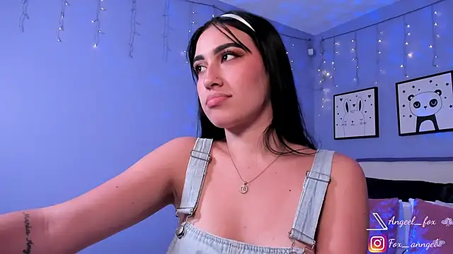 angeel fox online show from 01-15-25, 06:22