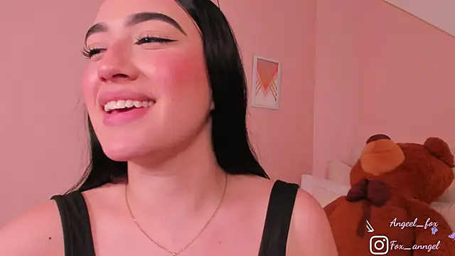 angeel fox online show from 11-28-25, 05:21