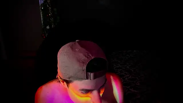 Snapshot of newjeff chatting on 12-18-25, 12:22 newjeff online show from 12-18-25, 12:22