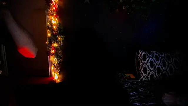 Snapshot of newjeff chatting on 12-23-25, 12:30 newjeff online show from 12-23-25, 12:30