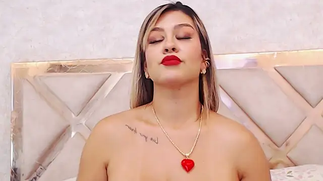 JoannaStanford online show from 03-11-25, 02:43