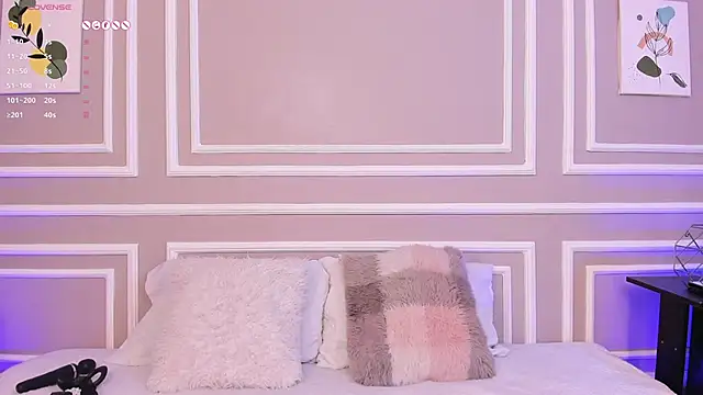 Snapshot of meloddysky chatting on 12-09-24, 03:22 meloddysky online show from 12-09-24, 03:22