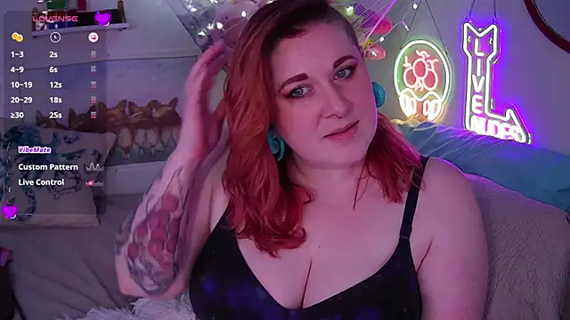 Snapshot of opalreigning chatting on 02-07-25, 09:16 opalreigning online show from 02-07-25, 09:16