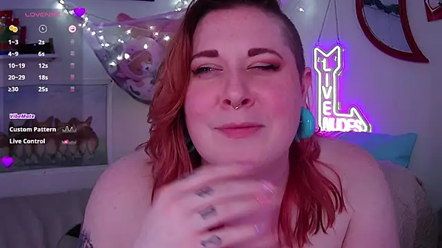 Snapshot of opalreigning chatting on 02-07-25, 12:17 opalreigning online show from 02-07-25, 12:17